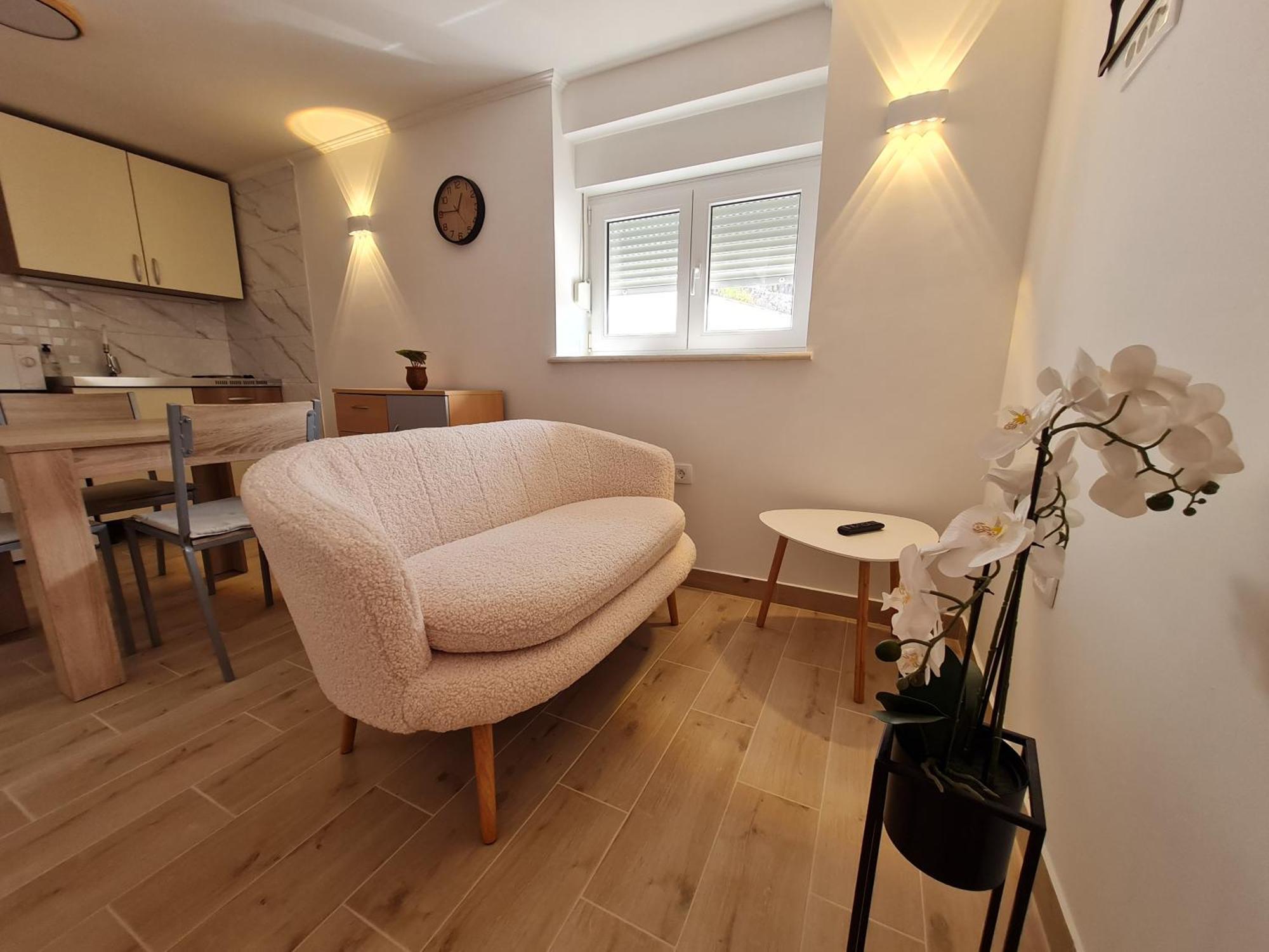 Apartman Luka 클레노비차 외부 사진